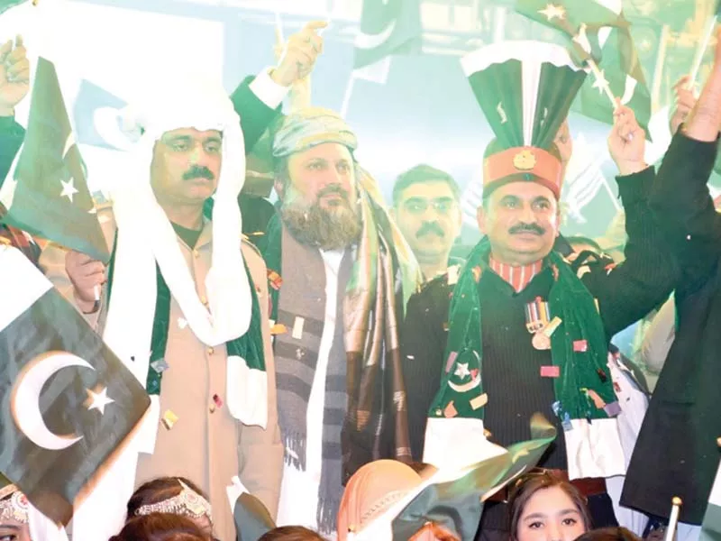 balochistan chief minister jam kamal and others pose with students in a group photo during a ceremony in ziarat photo express balochistan chief minister jam kamal and others pose with students in a group photo during a ceremony in ziarat photo express