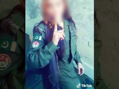 couple arrested for making tiktok videos in police uniform couple arrested for making tiktok videos in police uniform
