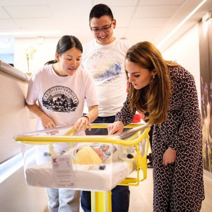 kate middleton pens heartfelt letter to midwives after visit to london hospital kate middleton pens heartfelt letter to midwives after visit to london hospital