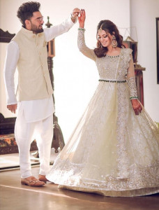 in pictures iqra aziz and yasir hussain s dreamy valima ceremony
