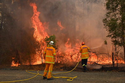 twelve dead several missing as australia counts the cost of devastating bushfires twelve dead several missing as australia counts the cost of devastating bushfires