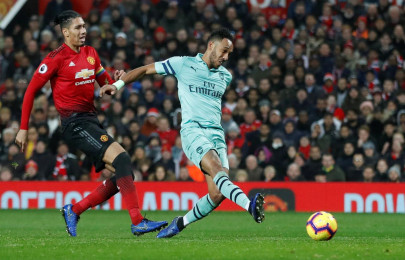arsenal against united recalls brighter times for faded giants arsenal against united recalls brighter times for faded giants