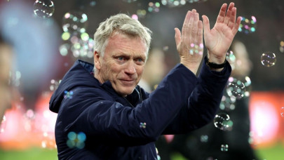 moyes makes flying start as west ham crush bournemouth