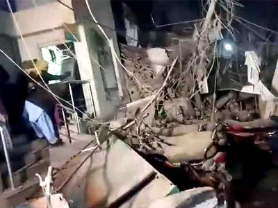 at least three killed as building collapses in sukkur at least three killed as building collapses in sukkur