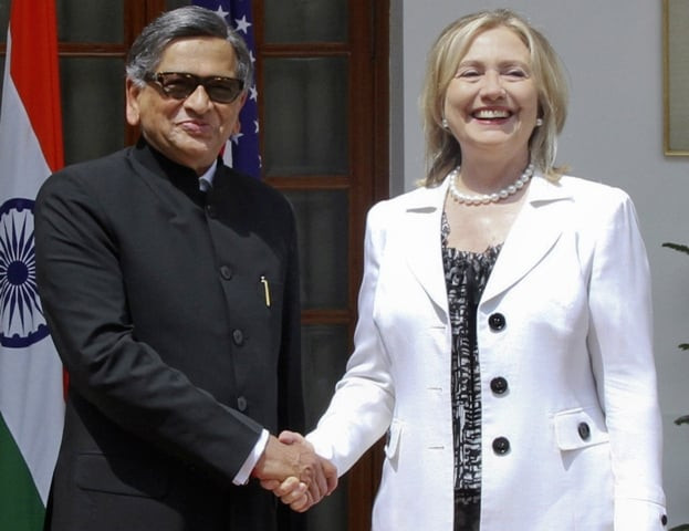 clinton pushes india on nuclear law market access clinton pushes india on nuclear law market access