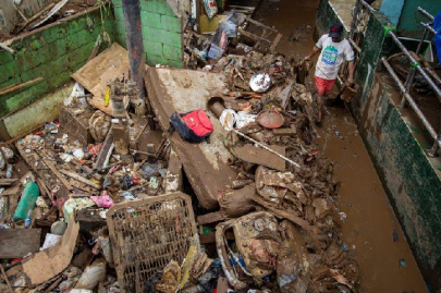 after indonesia s deadly floods few hear climate wake up call after indonesia s deadly floods few hear climate wake up call