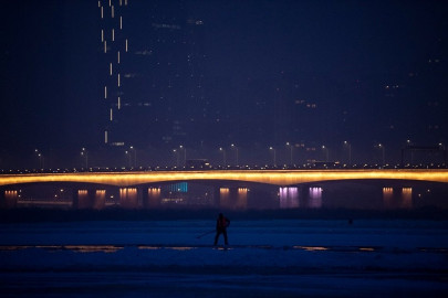 mass snow wedding and crystal towers at china s ice fest