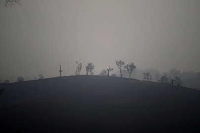 australia readies as renewed bushfire threat looms australia readies as renewed bushfire threat looms