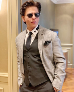 shah rukh khan to return to the big screen in a rakesh sharma biopic shah rukh khan to return to the big screen in a rakesh sharma biopic