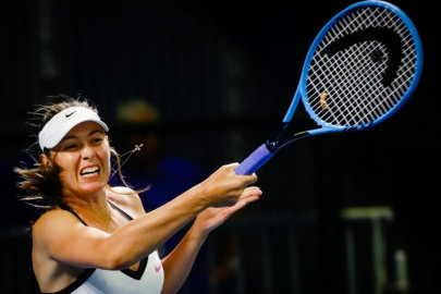 sharapova handed australian open wildcard sharapova handed australian open wildcard