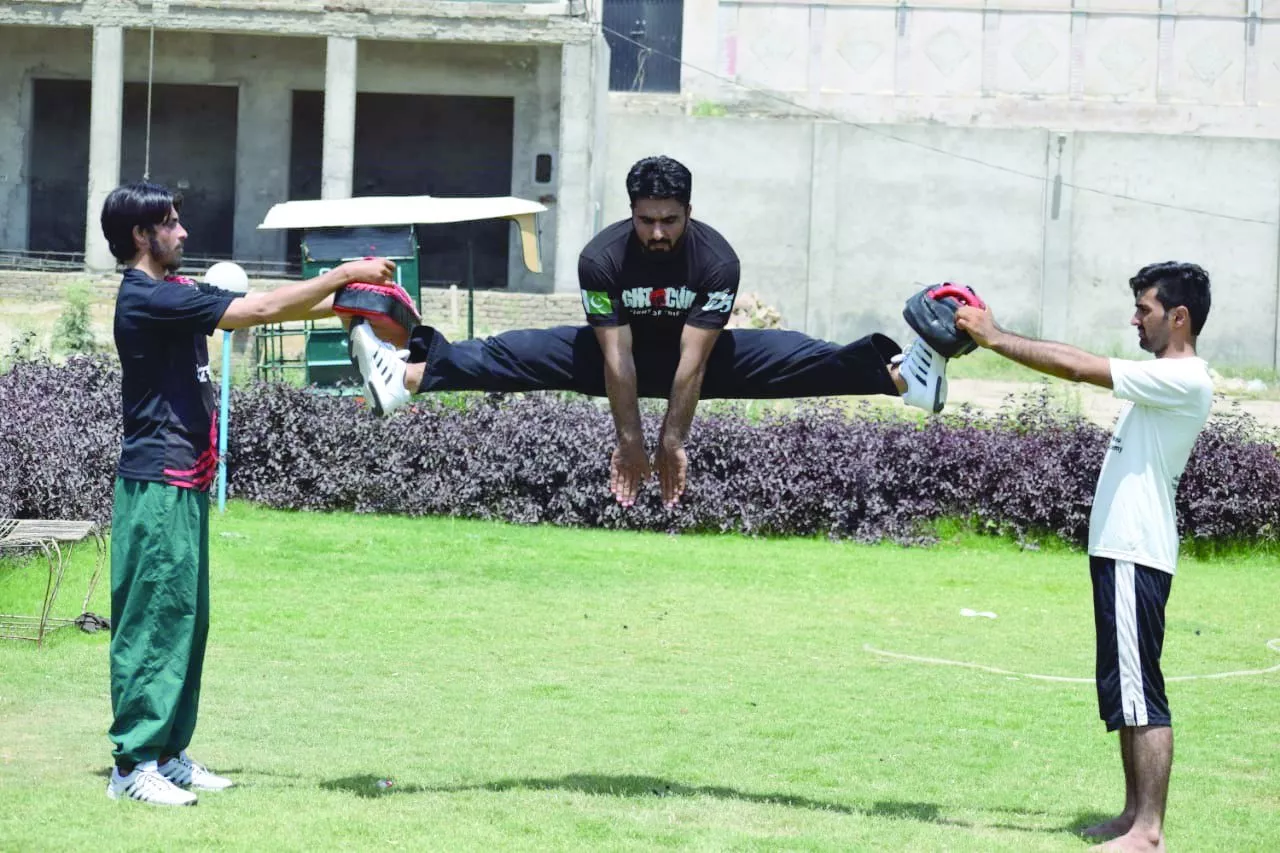irfan mehsud trains with youngsters from the newly merged district at his club photo express irfan mehsud trains with youngsters from the newly merged district at his club photo express