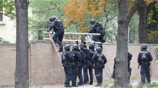 the alleged militants of chechen origin are aged between 23 and 28 and quot suspected of having scouted locations for a possible attack quot berlin police said in a statement photo afp the alleged militants of chechen origin are aged between 23 and 28 and quot suspected of having scouted locations for a possible attack quot berlin police said in a statement photo afp