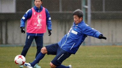 japan s king kazu striker nearly 53 renews contract japan s king kazu striker nearly 53 renews contract