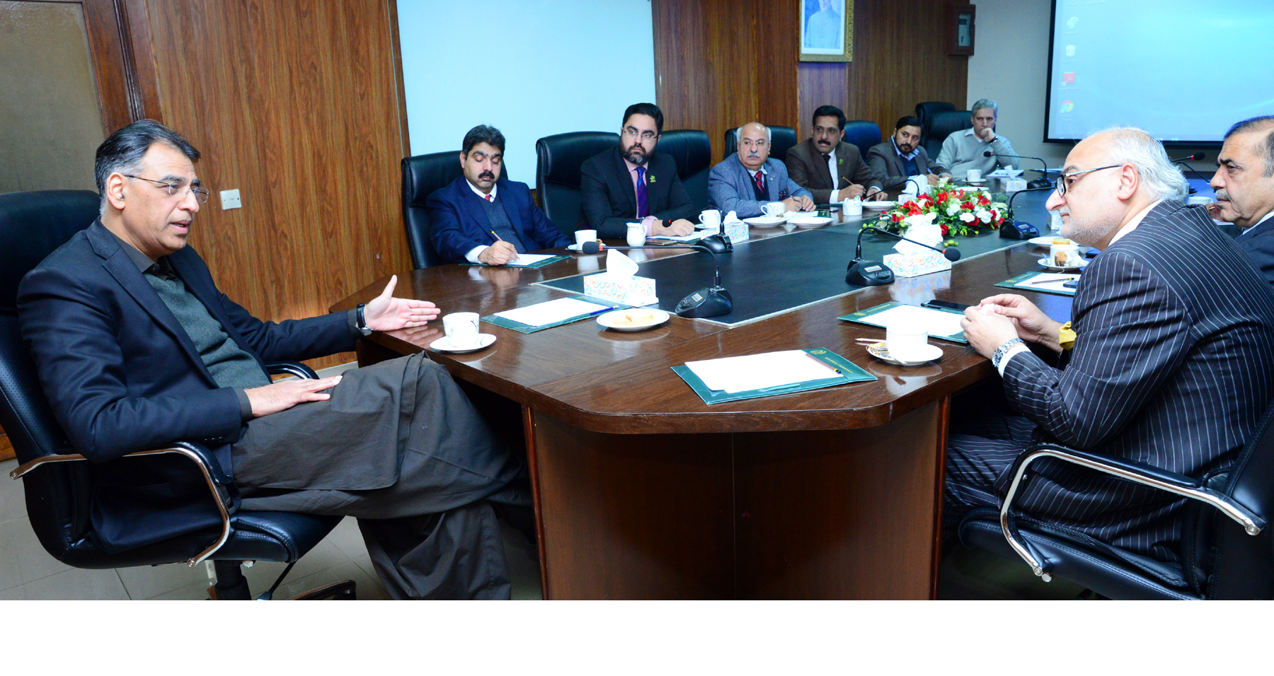 assures businessmen of early completion of projects under psdp photo express