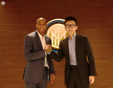 ashley young begins new adventure at inter milan