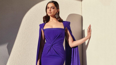 deepika padukone turns heads in purple alex perry dress at davos2020