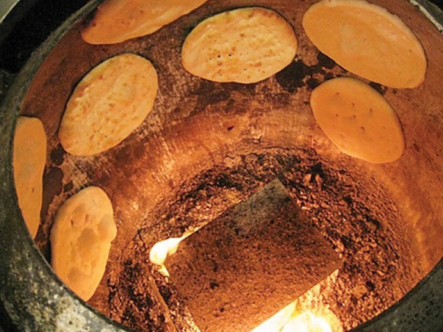 under the agreement naan of 115 grammes will be sold at rs10 and 170 grammes at rs15 photo file