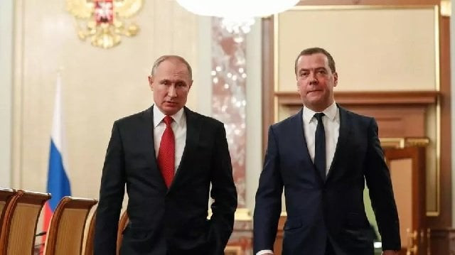 kremlin critics have been unanimous in their hostility to the reform    with opposition leader alexei navalny saying putin wants to make himself quot leader for life quot    but are struggling with how to fight back photo afp