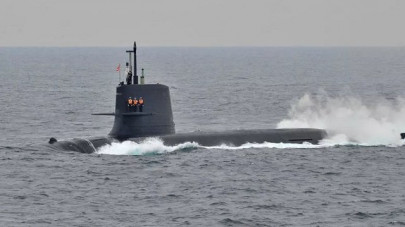 first woman enters japan s submarine academy first woman enters japan s submarine academy