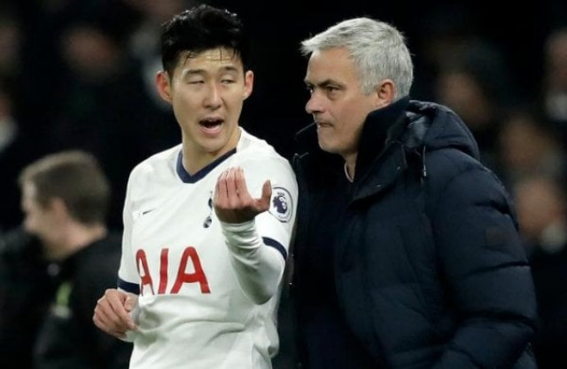 son heung min 039 s header 11 minutes from time moved spurs up to sixth and within six points of chelsea photo afp son heung min 039 s header 11 minutes from time moved spurs up to sixth and within six points of chelsea photo afp