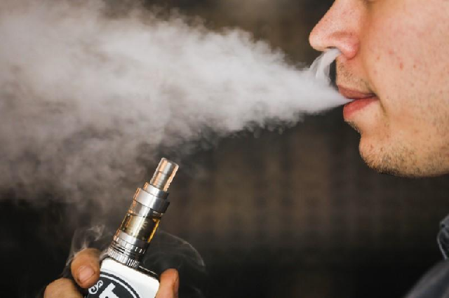 advice comes weeks after the us government announced it was banning most flavored e cigarettes photo reuters advice comes weeks after the us government announced it was banning most flavored e cigarettes photo reuters