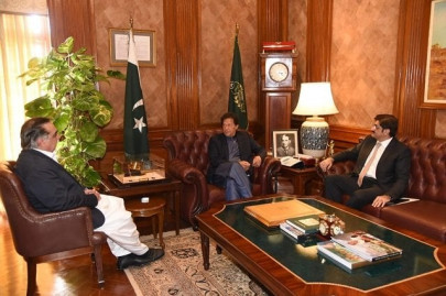 pm imran arrives in karachi for day long visit pm imran arrives in karachi for day long visit