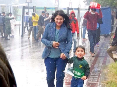 intermittent showers turn weather cold across punjab intermittent showers turn weather cold across punjab