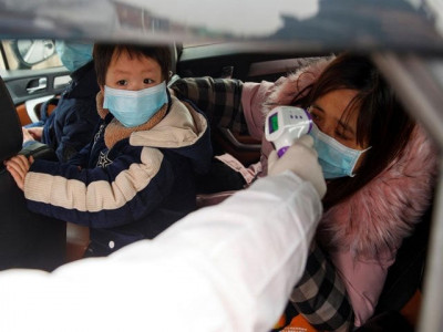 china records first virus death in beijing as toll passes 100 china records first virus death in beijing as toll passes 100