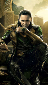 thor star tom hiddleston falls on his face filming marvels loki show thor star tom hiddleston falls on his face filming marvels loki show