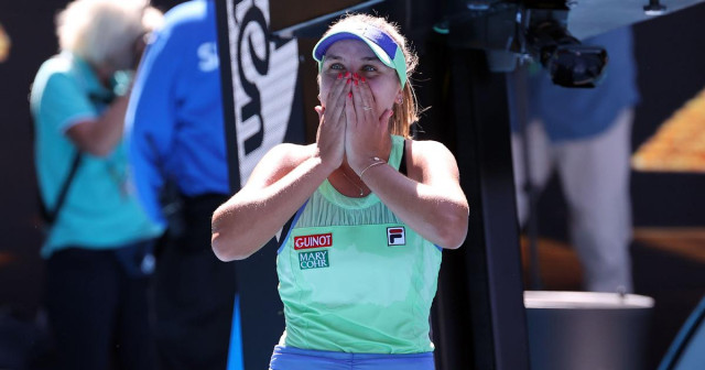 american will play either romania 039 s fourth seed simona halep or unseeded garbine muguruza in saturday 039 s final photo afp american will play either romania 039 s fourth seed simona halep or unseeded garbine muguruza in saturday 039 s final photo afp