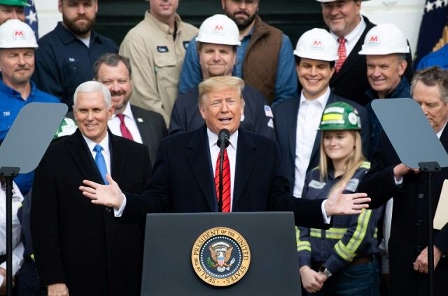 us president donald trump pictured in washington will seek to snatch the spotlight from democrats in iowa just days before the february 3 contest that kicks off the democratic presidential nomination battle photo afp