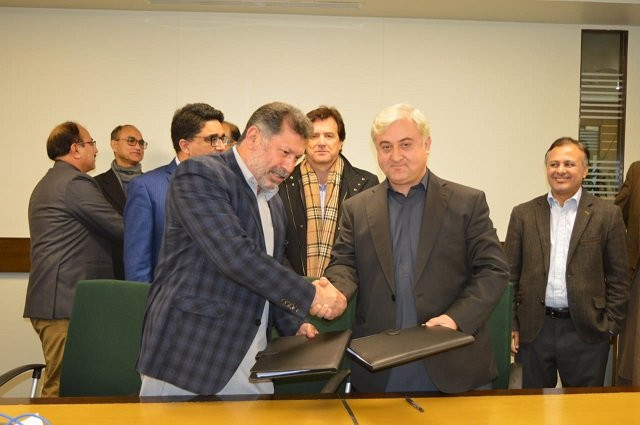 gilgit baltistan 039 s economic transformation initiative and aga khan rural support programme ink the agreement in islamabad photo express gilgit baltistan 039 s economic transformation initiative and aga khan rural support programme ink the agreement in islamabad photo express