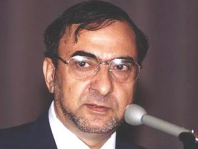 pakistan accuses us of slander campaign