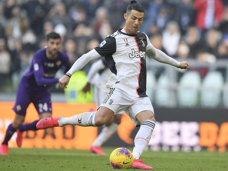 Ronaldo extends scoring streak to keep Juve ahead of Inter, Lazio