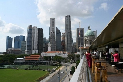 singapore faces talent crunch as tech giants scale up singapore faces talent crunch as tech giants scale up