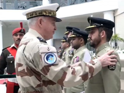 french military honours pakistan army pilots for rescuing mountaineer french military honours pakistan army pilots for rescuing mountaineer