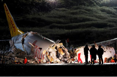 plane skids off runway in istanbul killing three and injuring 179 plane skids off runway in istanbul killing three and injuring 179