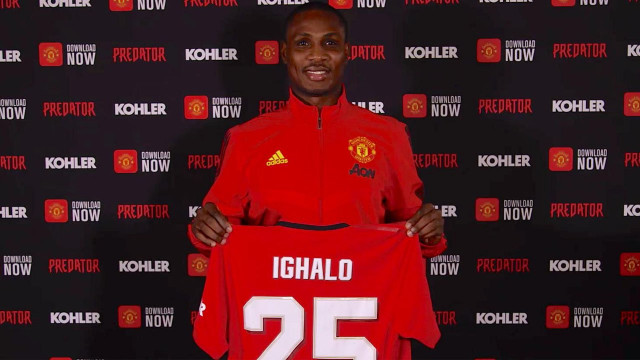forward called his last minute move quot very dramatic quot having been informed by his agent the day before of the red devil s interest photo afp forward called his last minute move quot very dramatic quot having been informed by his agent the day before of the red devil s interest photo afp