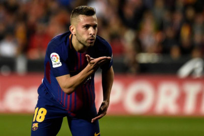 alba joins abidal criticism but urges barca to move on alba joins abidal criticism but urges barca to move on