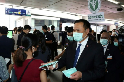 thai minister says kick out western tourists not wearing face masks thai minister says kick out western tourists not wearing face masks