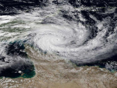 cyclone damien batters northwestern australia cyclone damien batters northwestern australia