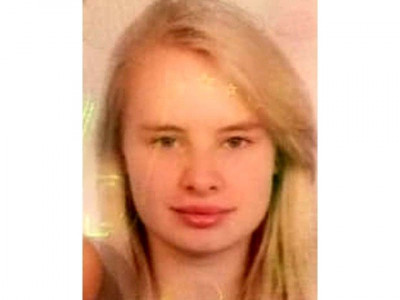 german woman allowed to reunite with husband after arriving pakistan without visa