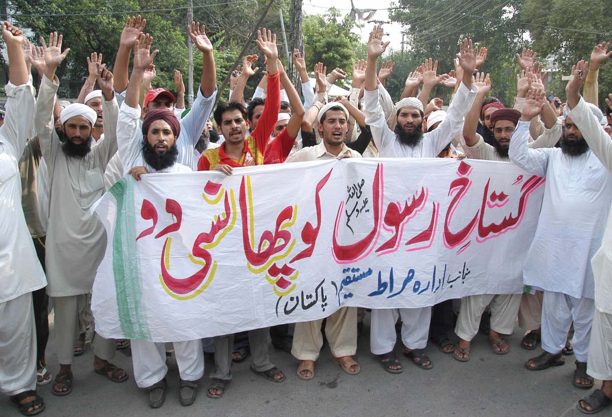 blasphemy prosecution barelvi activists protest high handed bid by police to foil rally