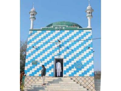 a story of neglect heer ranjha s tomb in shambles a story of neglect heer ranjha s tomb in shambles