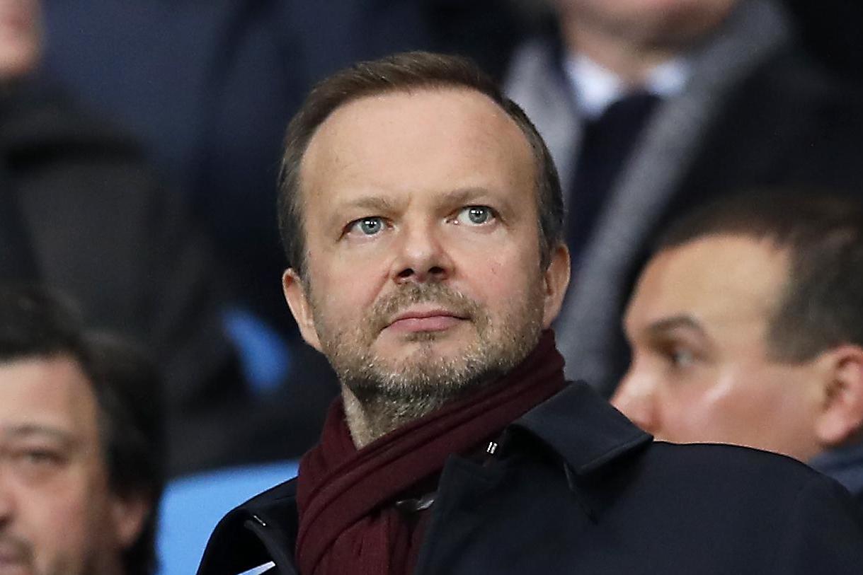 under fire woodward eyes summer opportunity for man united