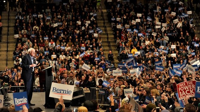 sanders whose campaign based heavily on small donors says it raised 25 million last month has branded buttigieg the wall street candidate photo afp sanders whose campaign based heavily on small donors says it raised 25 million last month has branded buttigieg the wall street candidate photo afp