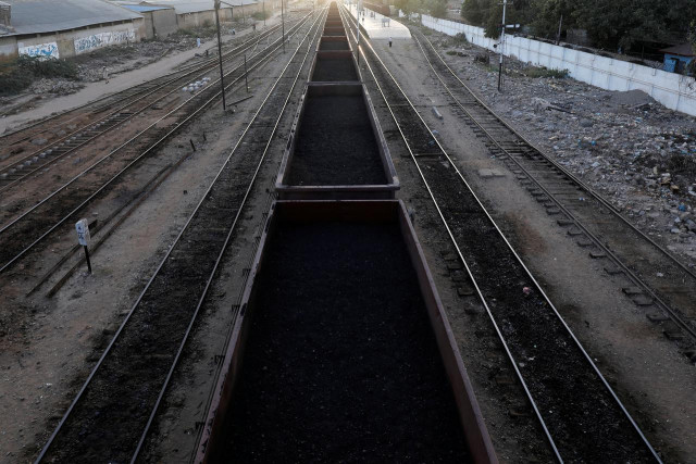 planning minister says govt wants to finalise implement both ml 1 and karachi circular railway photo reuters planning minister says govt wants to finalise implement both ml 1 and karachi circular railway photo reuters