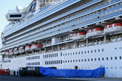 japan to begin moving some off quarantined cruise ship japan to begin moving some off quarantined cruise ship