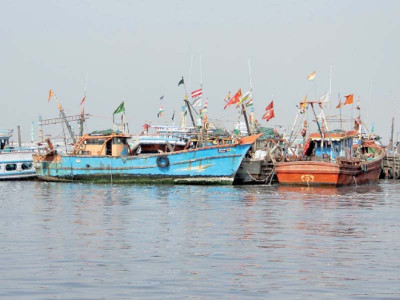 23 indian fishermen apprehended 23 indian fishermen apprehended