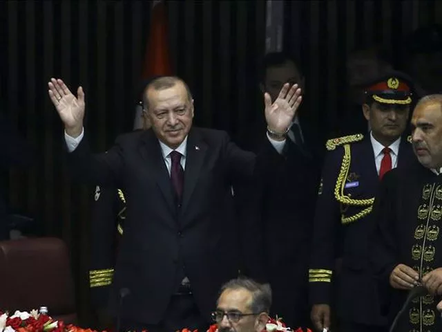 president erdogan waves at lawmakers before addressing a joint session of the pakistani parliament for a record fourth time photo anadolu agency president erdogan waves at lawmakers before addressing a joint session of the pakistani parliament for a record fourth time photo anadolu agency